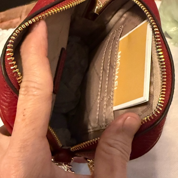 NWT Michael Kors Jet‎ Set Travel Cherry MD NS Chain Crossbody Leather bag. - Picture 8 of 16